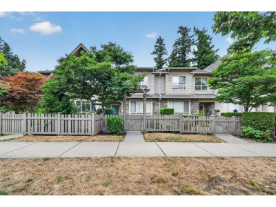 2738 158 Street | Surrey British Columbia | Slide Image Twelve