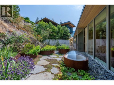 38574 HIGH CREEK Drive | Squamish British Columbia | Slide Image Twenty-nine