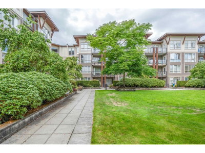 15918 26 Avenue | Surrey British Columbia | Slide Image Nine