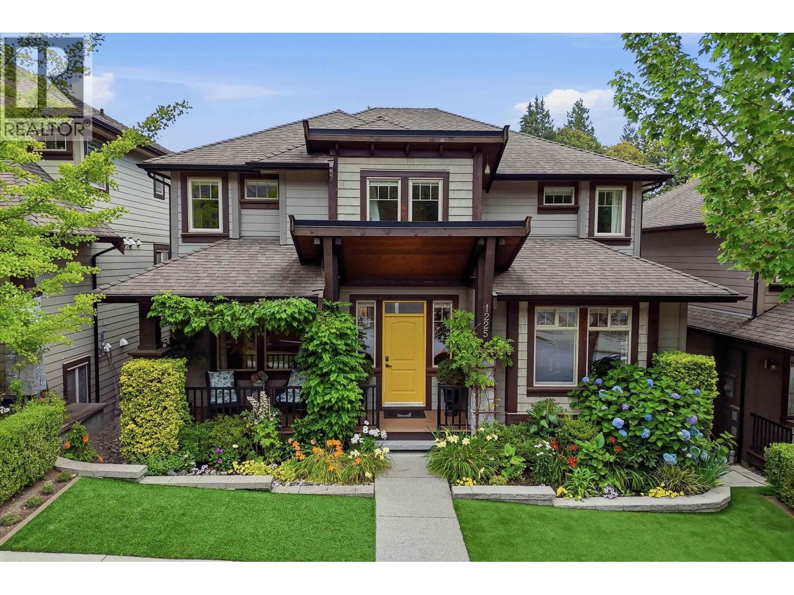1225 BURKEMONT Place, Coquitlam, British Columbia V3B 0C8
