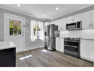 15175 62A Avenue | Surrey British Columbia | Slide Image Eleven