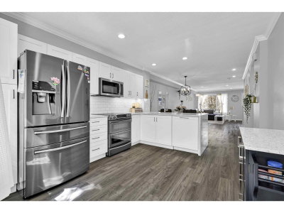 15175 62A Avenue | Surrey British Columbia | Slide Image Nine