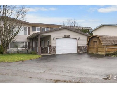 46538 ROLINDE Crescent | Chilliwack British Columbia | Slide Image Three