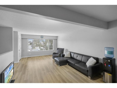 46538 ROLINDE Crescent | Chilliwack British Columbia | Slide Image Eight