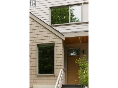595 49TH Avenue | Vancouver British Columbia | Slide Image Eighteen