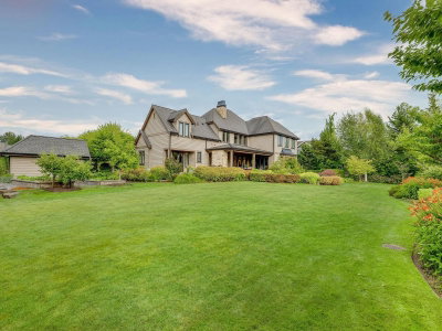 20152 2 Avenue | Langley British Columbia | Slide Image Forty