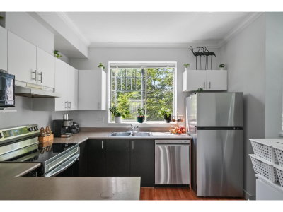 8383 159 Street | Surrey British Columbia | Slide Image Seven