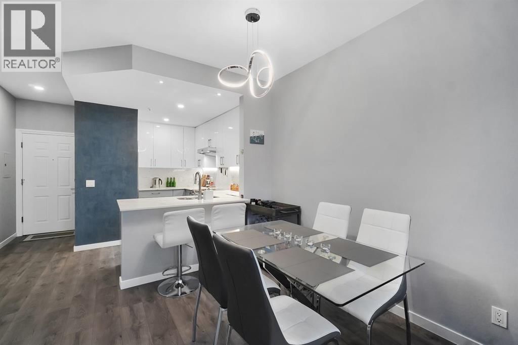630 ROCHE POINT Drive, North Vancouver, British Columbia V7H 3A1