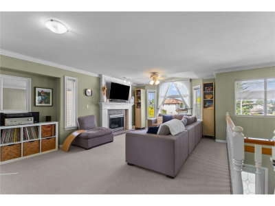 21549 50A Avenue | Langley British Columbia | Slide Image Three