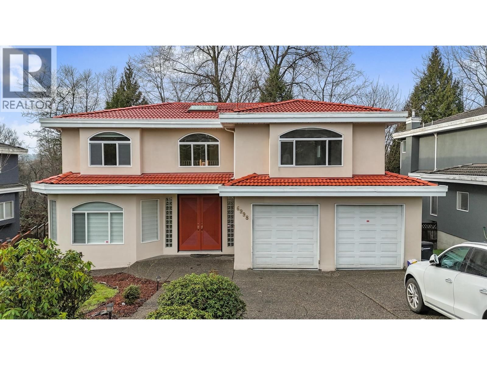6998 FIELDING Court, Burnaby, British Columbia V5A 1Y5