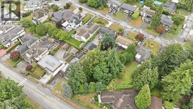 1388 CAMBRIDGE Drive | Coquitlam British Columbia | Slide Image Twelve