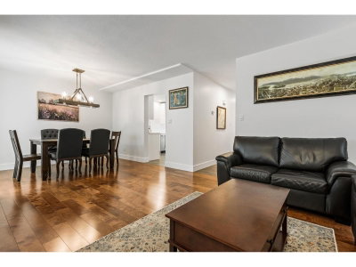 2803 MARBLE HILL Drive | Abbotsford British Columbia | Slide Image Twenty