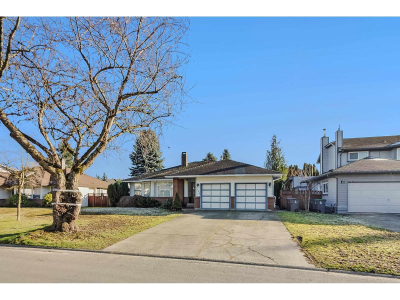 15436 94 Avenue Surrey British Columbia, V3R 9C9 - 3 Bedrooms Home For Sale