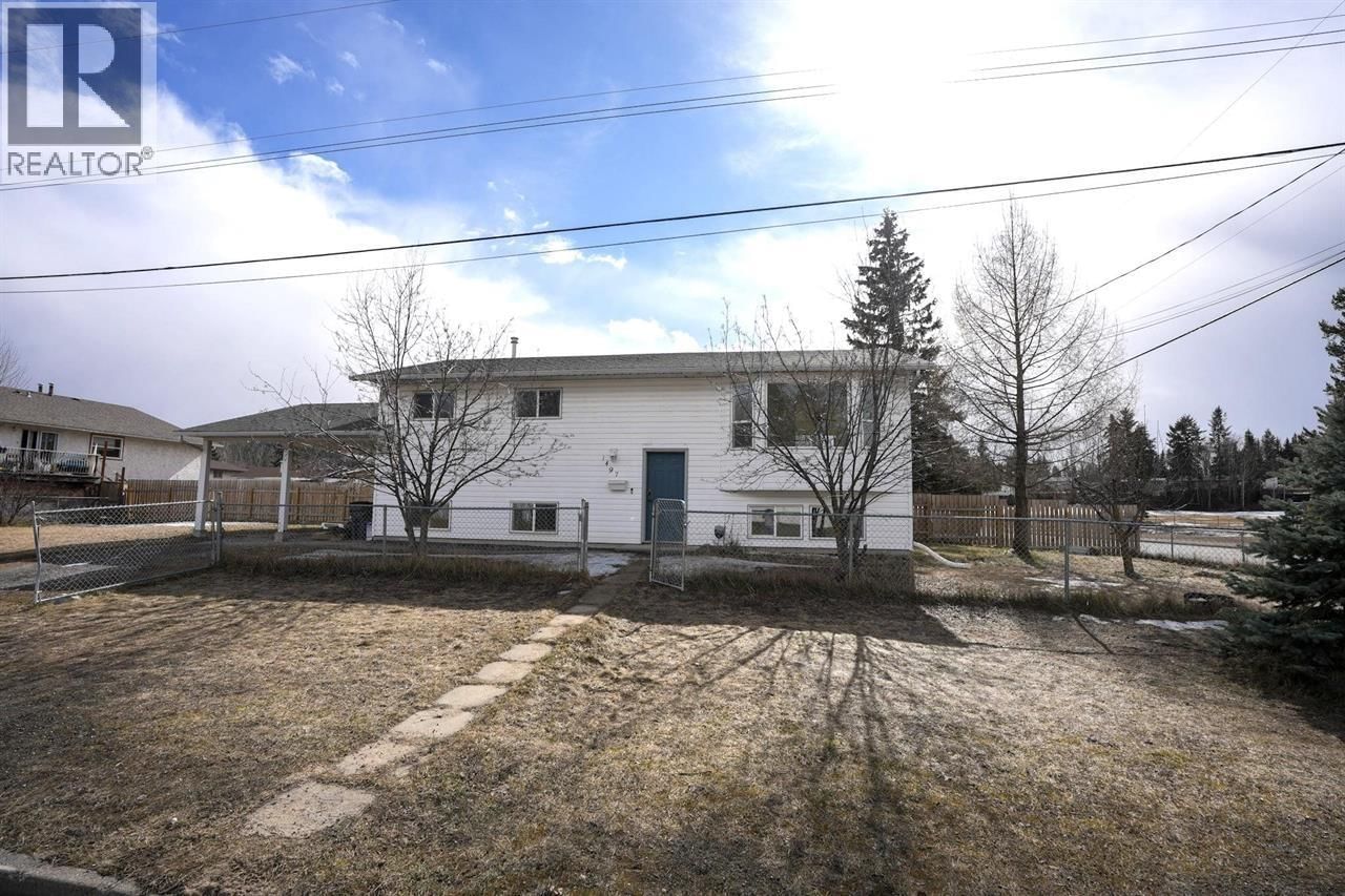1497 MCCULLAGH Avenue, Prince George, British Columbia V2L 5A3