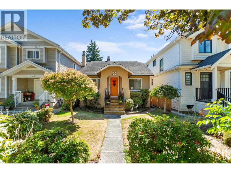 136 45TH Avenue Vancouver British Columbia, V5W 1W9 - 6 Bedrooms Home For Sale