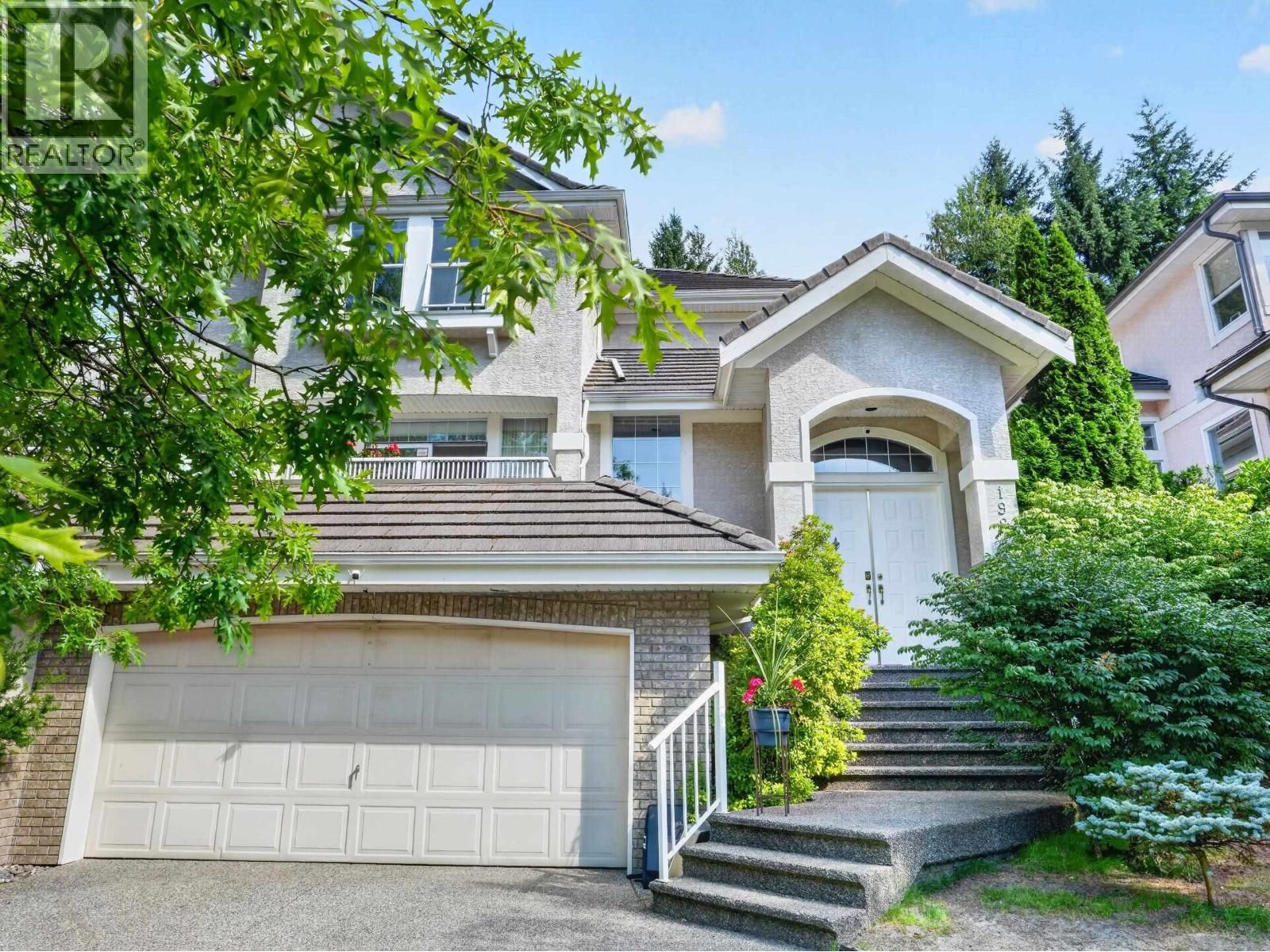 1981 PARKWAY Boulevard, Coquitlam, British Columbia V3E 3J8