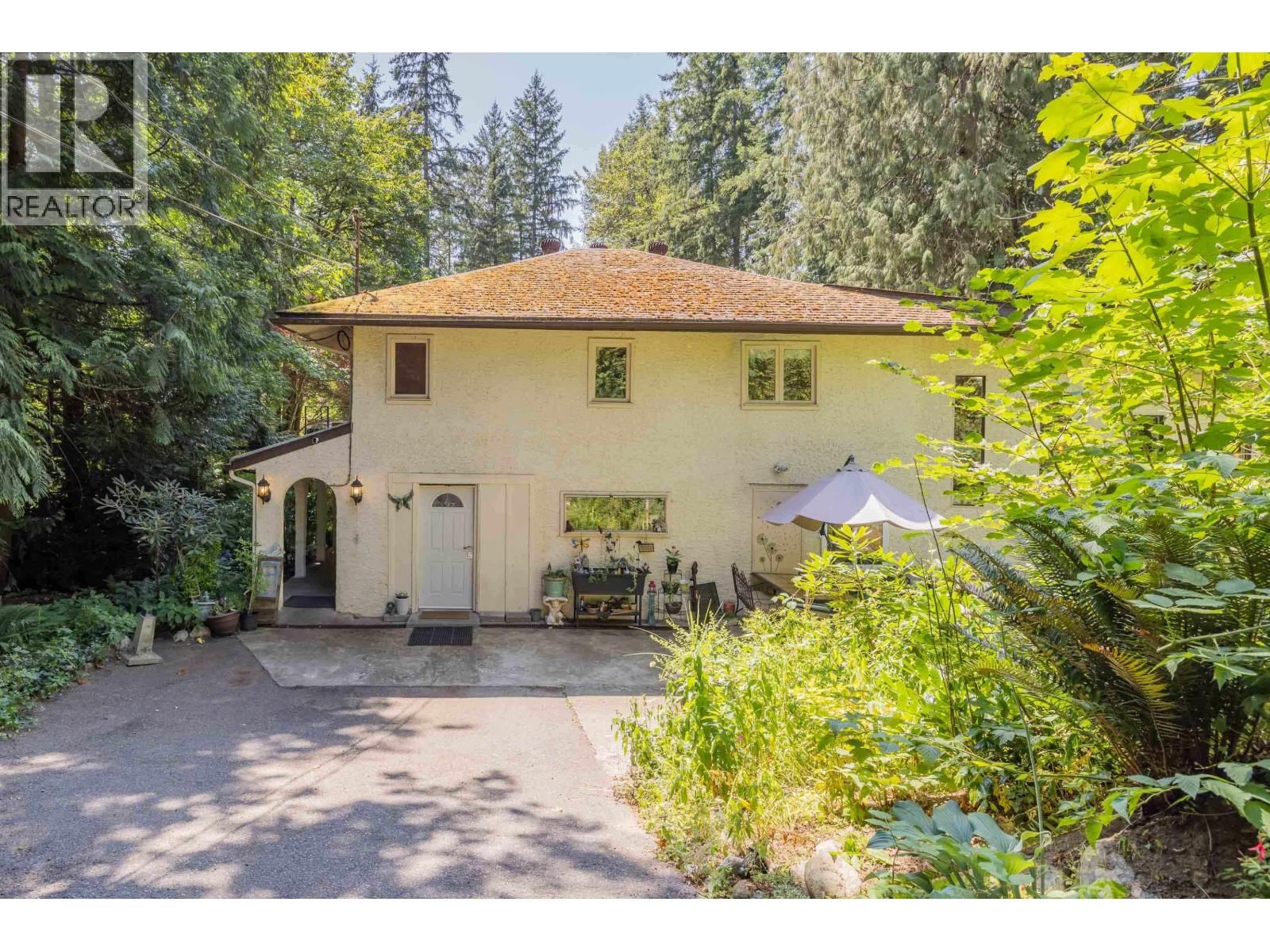 23942 FERN Crescent, Maple Ridge, British Columbia V4R 2S3