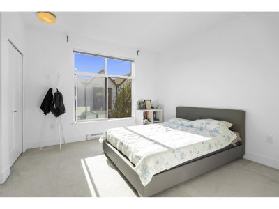 17568 57A Avenue | Surrey British Columbia | Slide Image Eleven