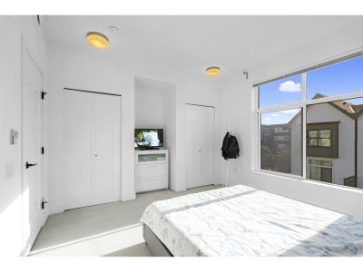 17568 57A Avenue | Surrey British Columbia | Slide Image Thirteen