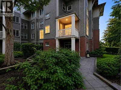 2083 33RD Avenue | Vancouver British Columbia | Slide Image Thirty-five