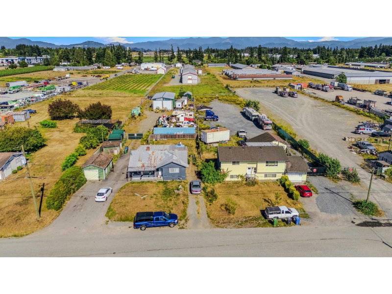 1860 QUEEN Street Abbotsford British Columbia, V2T 6J1 - 5 Bedrooms Home For Sale