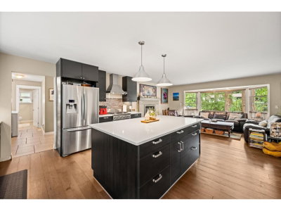 20218 42A Avenue | Langley British Columbia | Slide Image Four