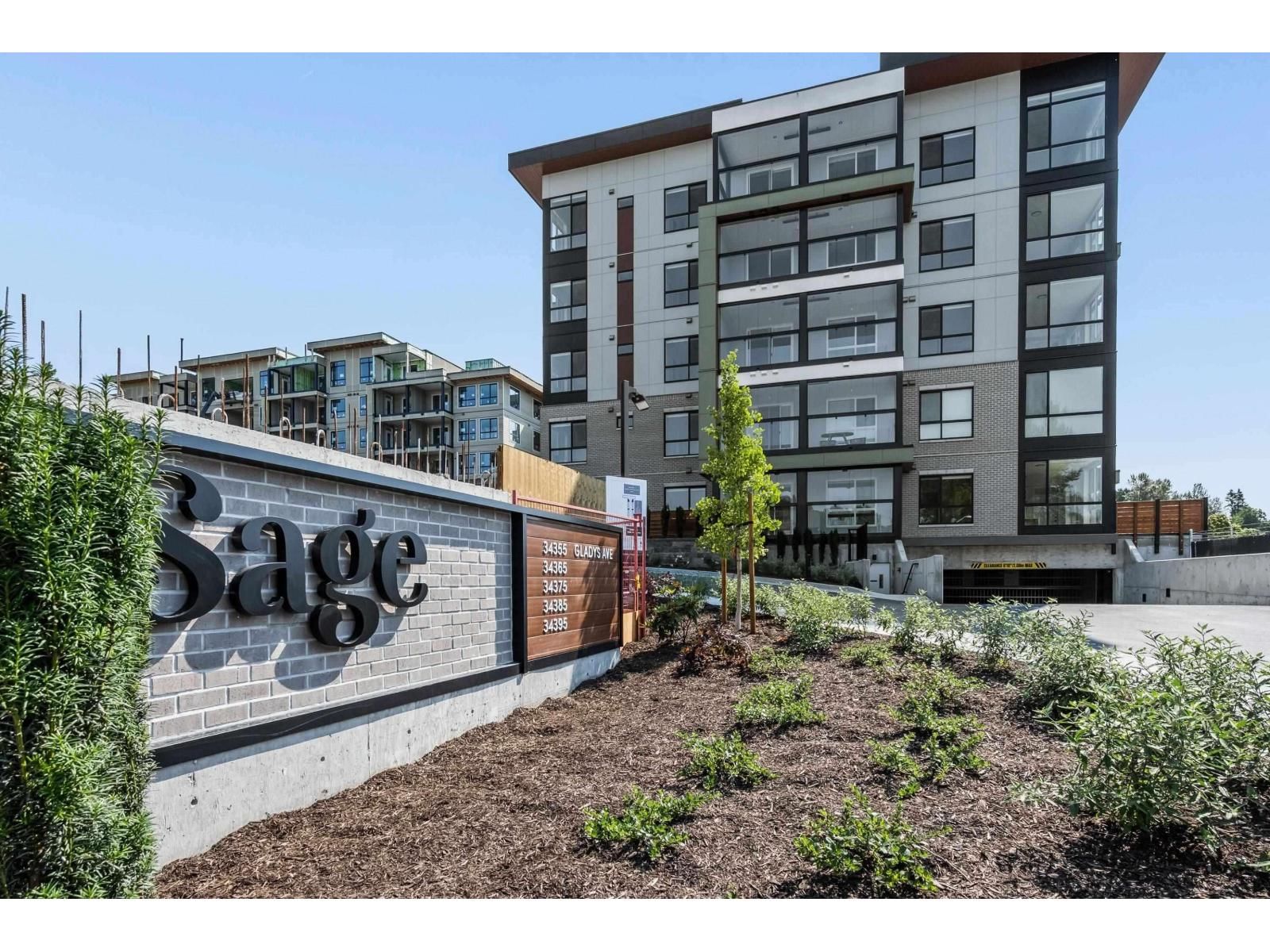 34395 GLADYS Avenue, Abbotsford, British Columbia V2S 0R4