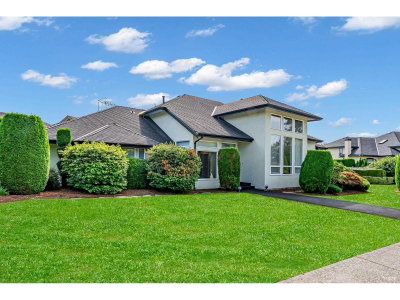 14260 82A Avenue | Surrey British Columbia | Slide Image Three