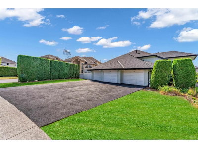 14260 82A Avenue | Surrey British Columbia | Slide Image Thirty-eight