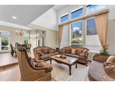 14260 82A Avenue | Surrey British Columbia | Slide Image Nine
