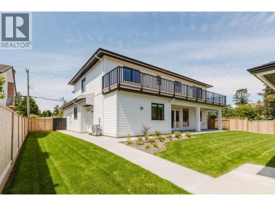 1088 50B Street | Delta British Columbia | Slide Image Forty