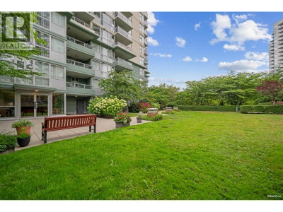 295 GUILDFORD Way | Port Moody British Columbia | Slide Image Twenty-seven