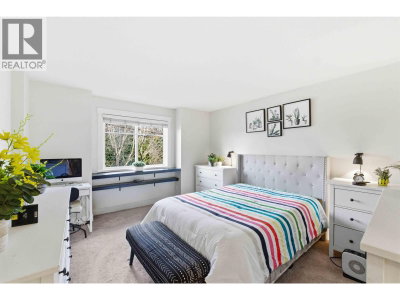22865 TELOSKY Avenue | Maple Ridge British Columbia | Slide Image Sixteen