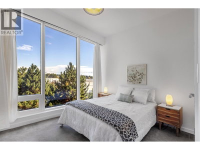 5177 BRIGHOUSE Way | Richmond British Columbia | Slide Image Fourteen