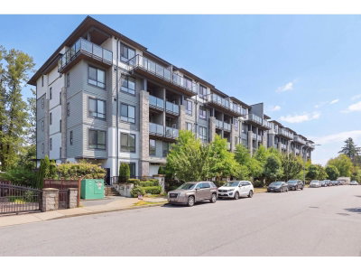 15351 101 Avenue | Surrey British Columbia | Slide Image Three