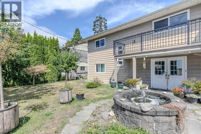 17091 WESTMINSTER Highway Richmond British Columbia, V6V 1A9 - 5 Bedrooms Home For Sale