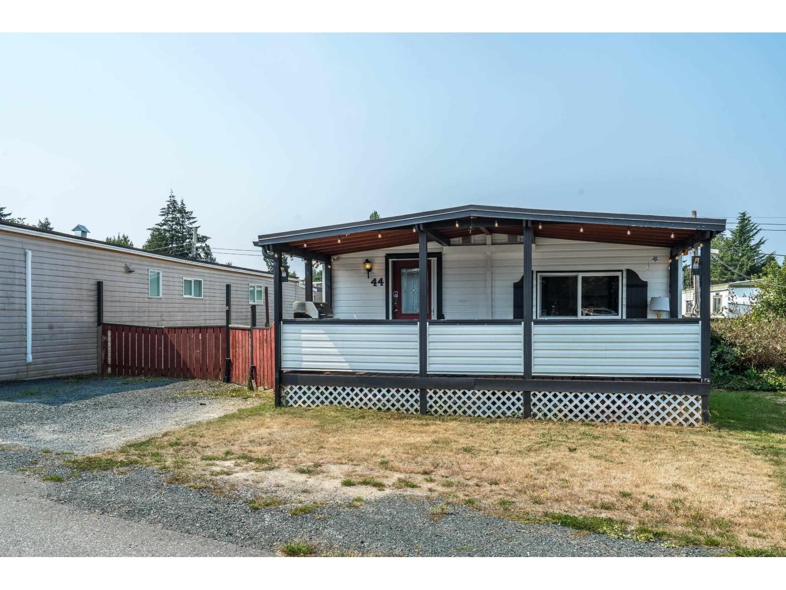 26892 FRASER Highway, Langley, British Columbia V4W 3T6