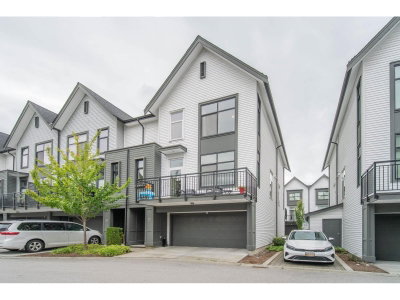 17555 57A Avenue | Surrey British Columbia | Slide Image Two