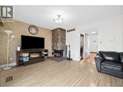 9700 GLENACRES Drive | Richmond British Columbia | Slide Image Fourteen
