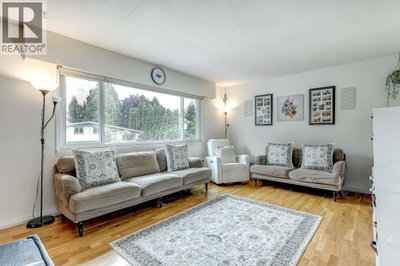 12547 BLACKSTOCK Street | Maple Ridge British Columbia | Slide Image Four