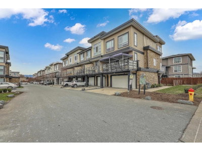 8413 MIDTOWN Way | Chilliwack British Columbia | Slide Image Thirteen