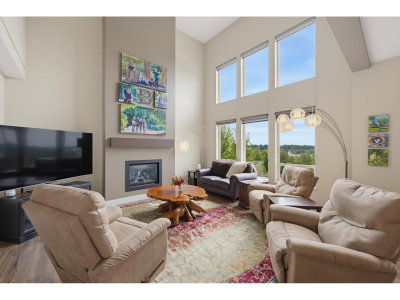 3167 LUKIV Terrace | Abbotsford British Columbia | Slide Image Three