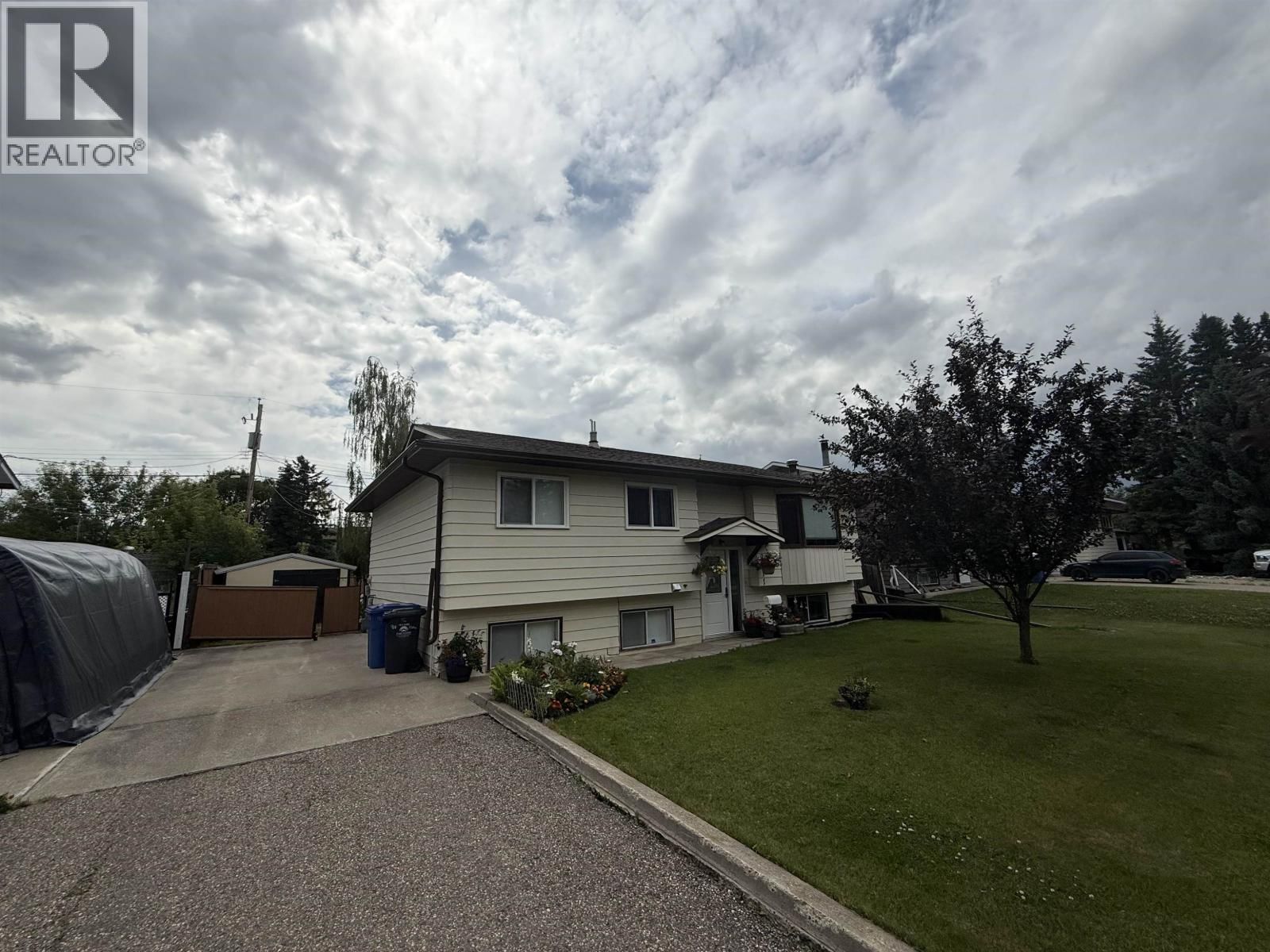 9111 117 Avenue, Fort St. John, British Columbia V1J 6A6