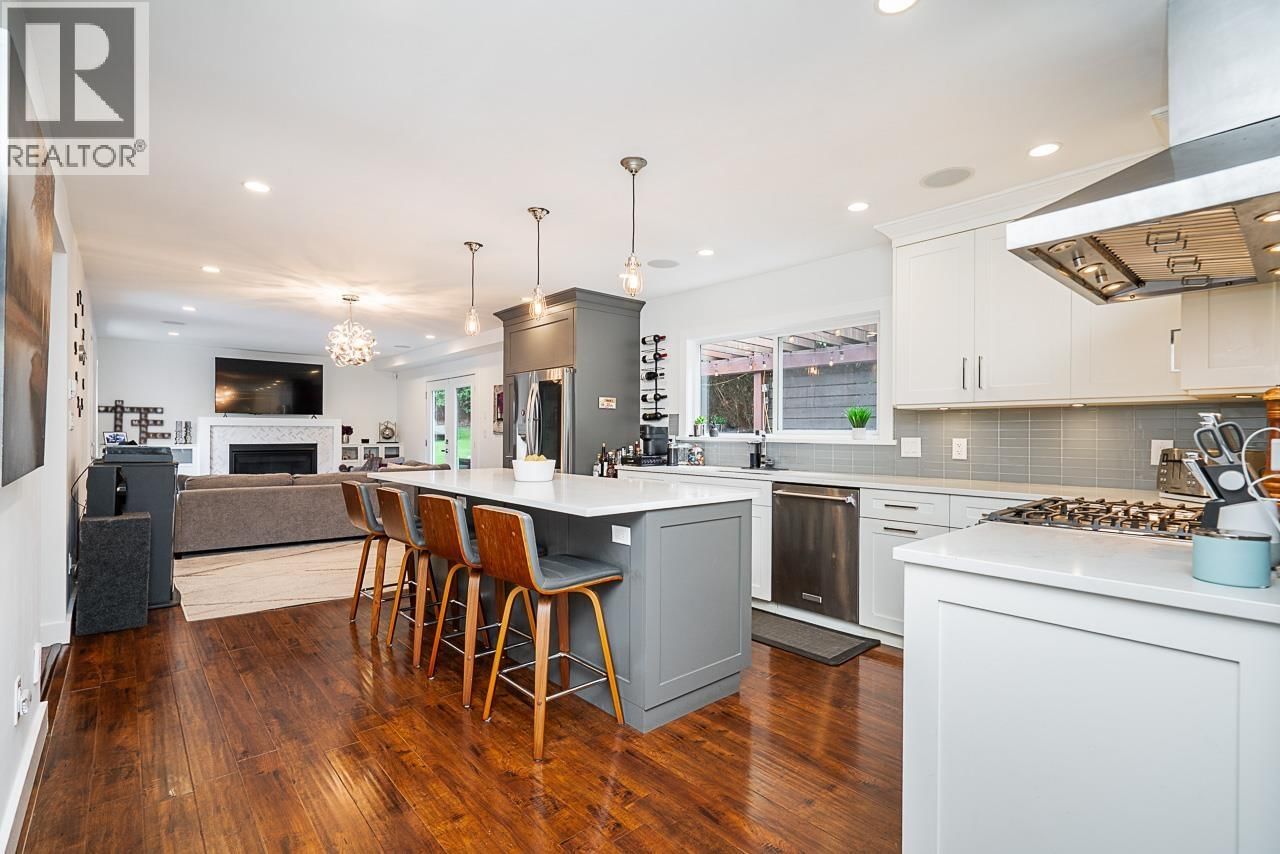 5244 CAMBRIDGE Court, Delta, British Columbia V4M 3Z1