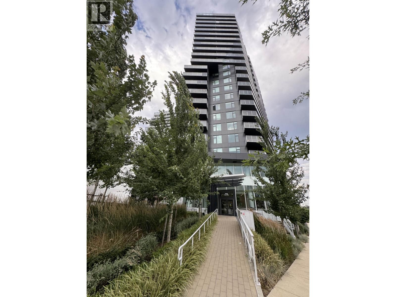 4433 ALASKA Street, Burnaby, British Columbia V5C 5T3