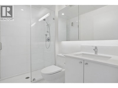 2455 KINGSWAY | Vancouver British Columbia | Slide Image Nine