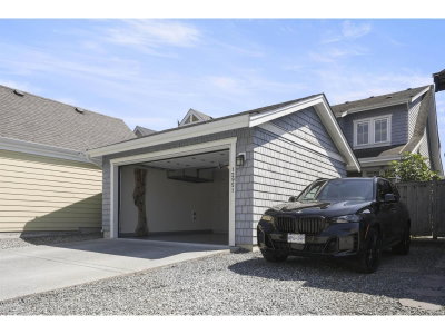 12951 15A Avenue | Surrey British Columbia | Slide Image Twenty-three