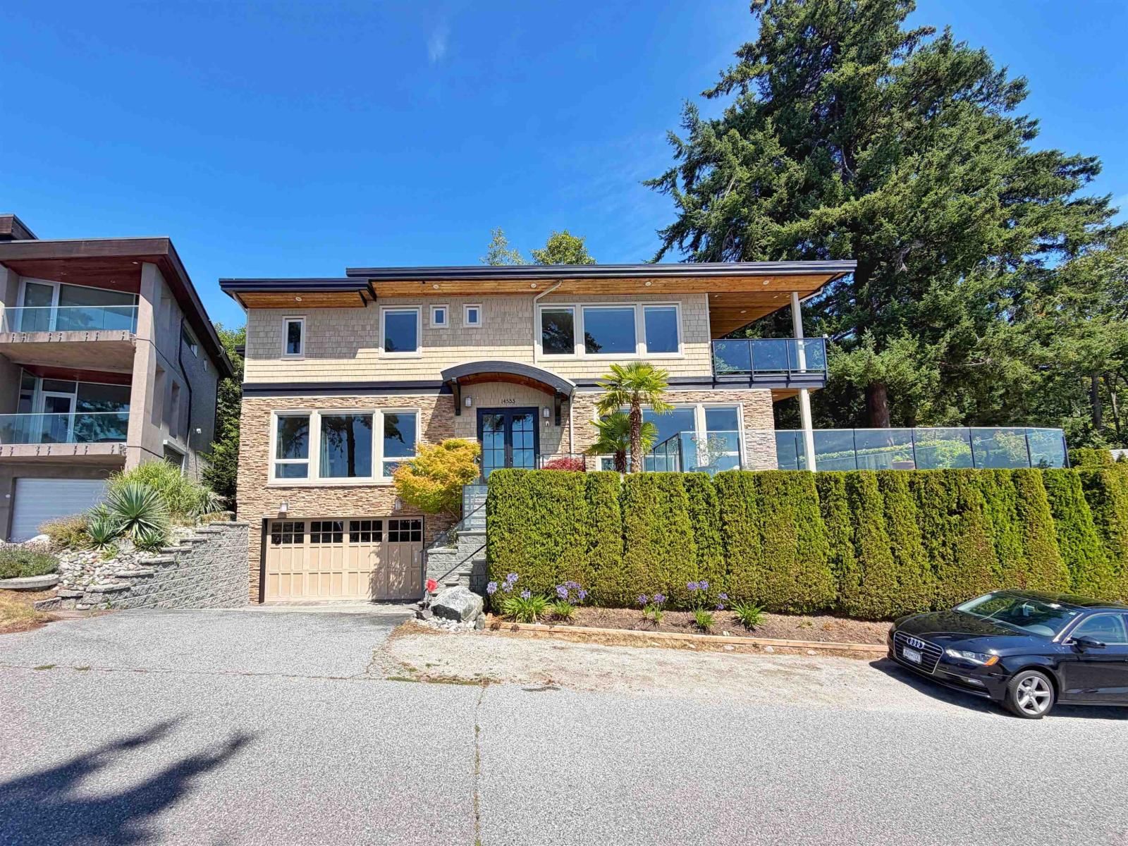 14533 MAGDALEN Avenue, White Rock, British Columbia V4B 2X5