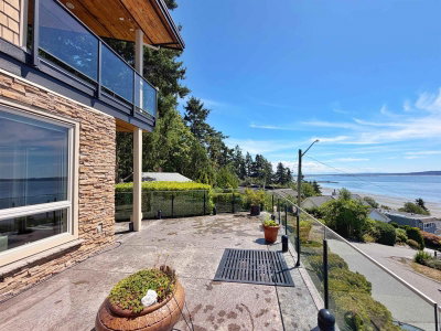 14533 MAGDALEN Avenue | White Rock British Columbia | Slide Image Two