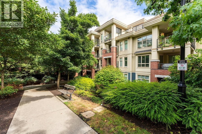 245 ROSS Drive New Westminster British Columbia, V3L 0C6 - 1 Bedroom Condo For Sale